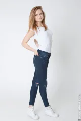 Stella pretty 18yo schoolgirl nude casting Preview picture 1